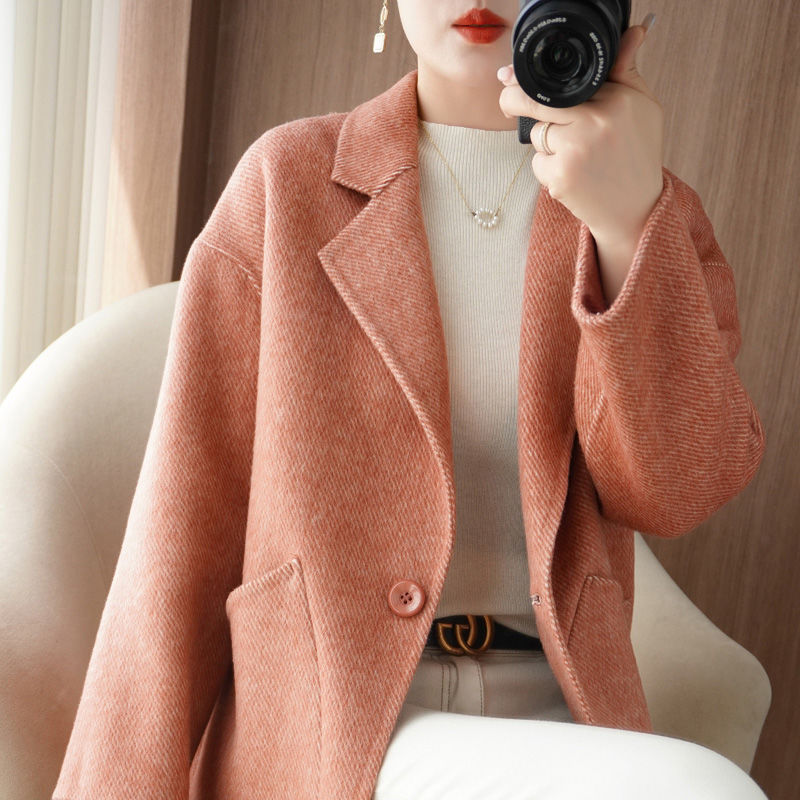 Wool Double-Sided Woolen Outwear for Middle-Aged and Elderly Mothers, Women's Winter Korean Style Simple Woolen Outwear, Short Style for Small Mothers