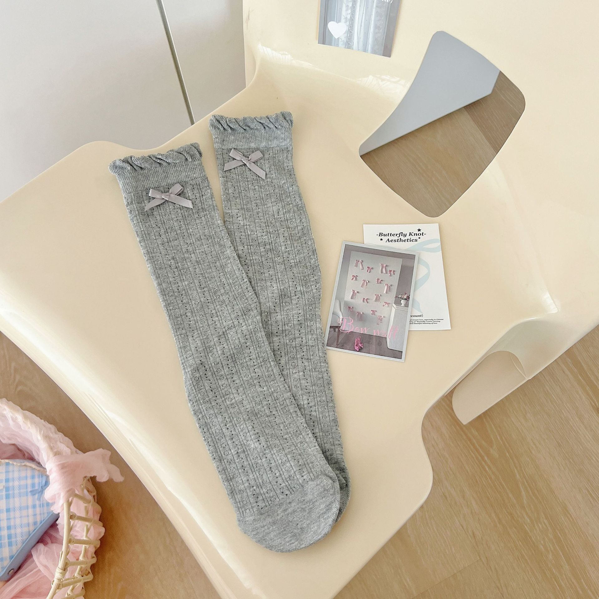 女性用リボンソックス、ハイエンドインミッドカーフソックス、無地抗菌吸汗性産後ソックス、純粋なトレンディソックス、綿ボンレス