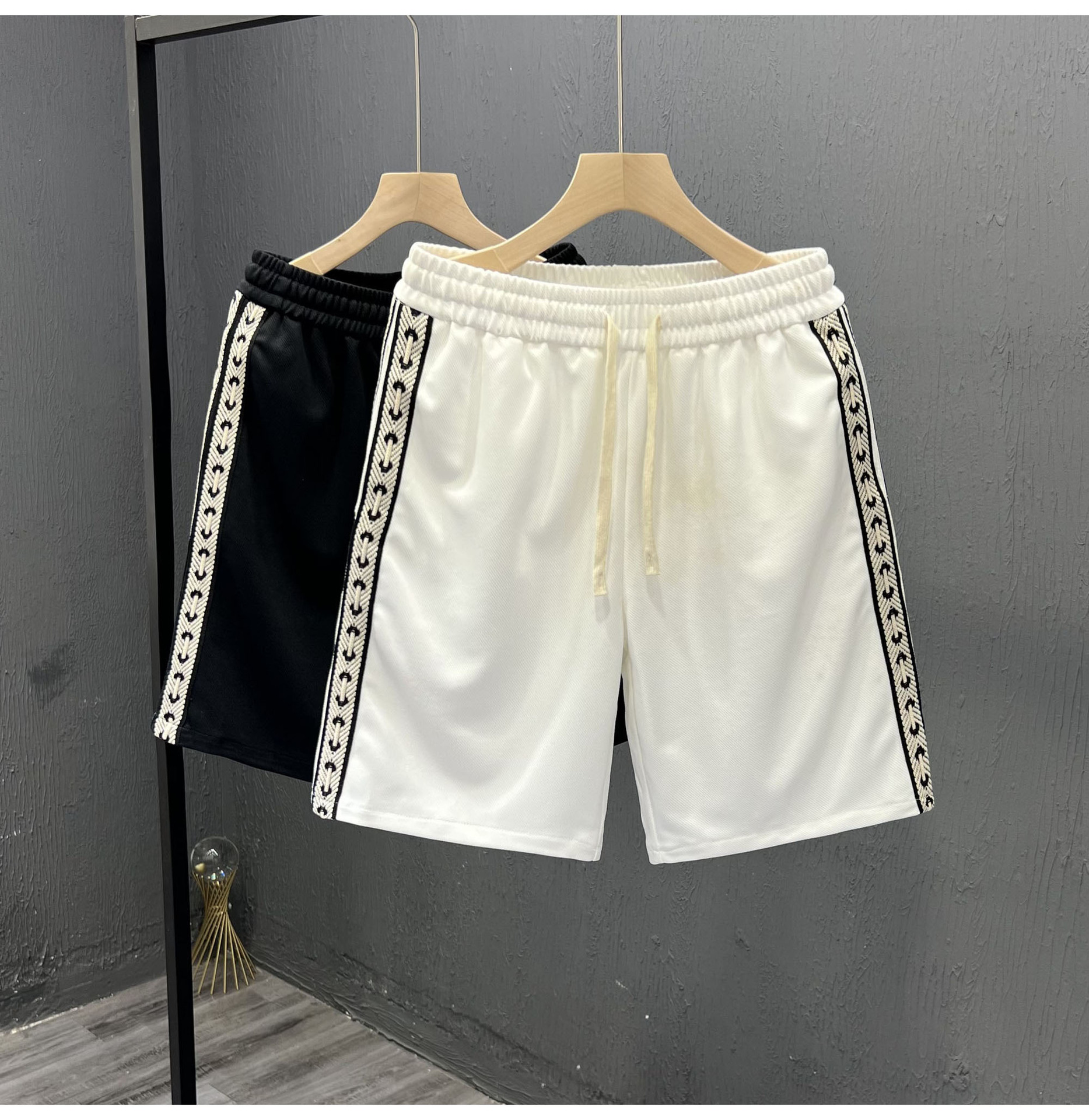 Pantaloncini sportivi estivi alla moda di Instagram, pantaloni Pent impiombati a linea aperta, pantaloncini larghi casual da uomo_voghion.com