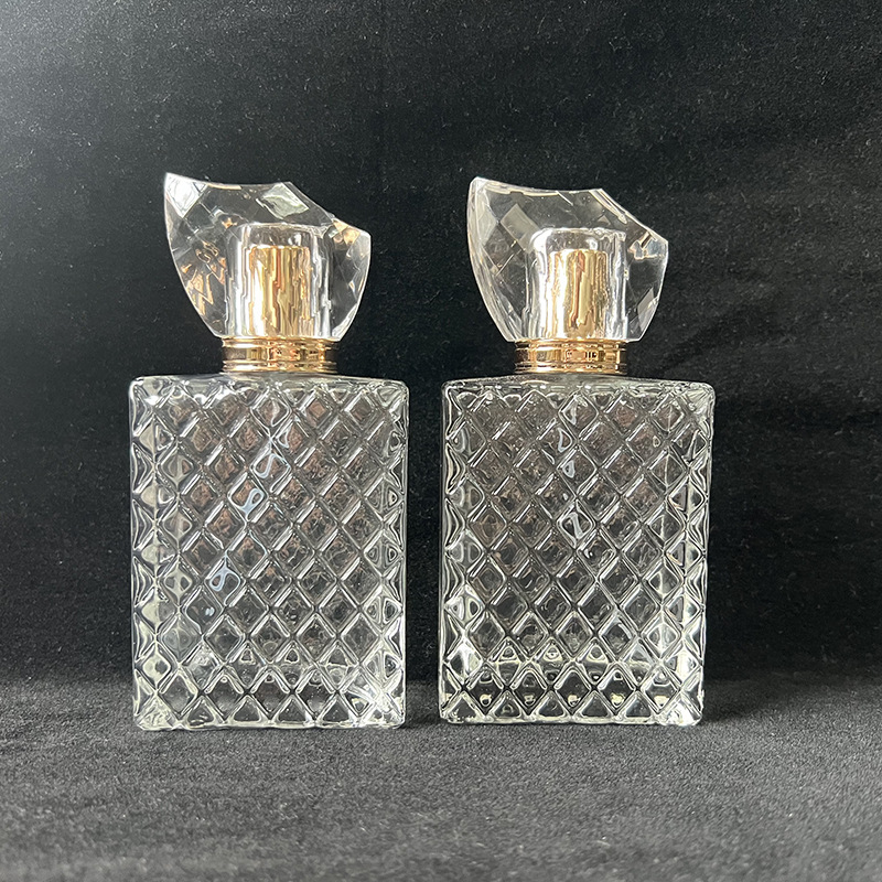 现货B124-100ml时尚金盖螺口香水瓶透明玻璃瓶化妆品分装喷雾空瓶