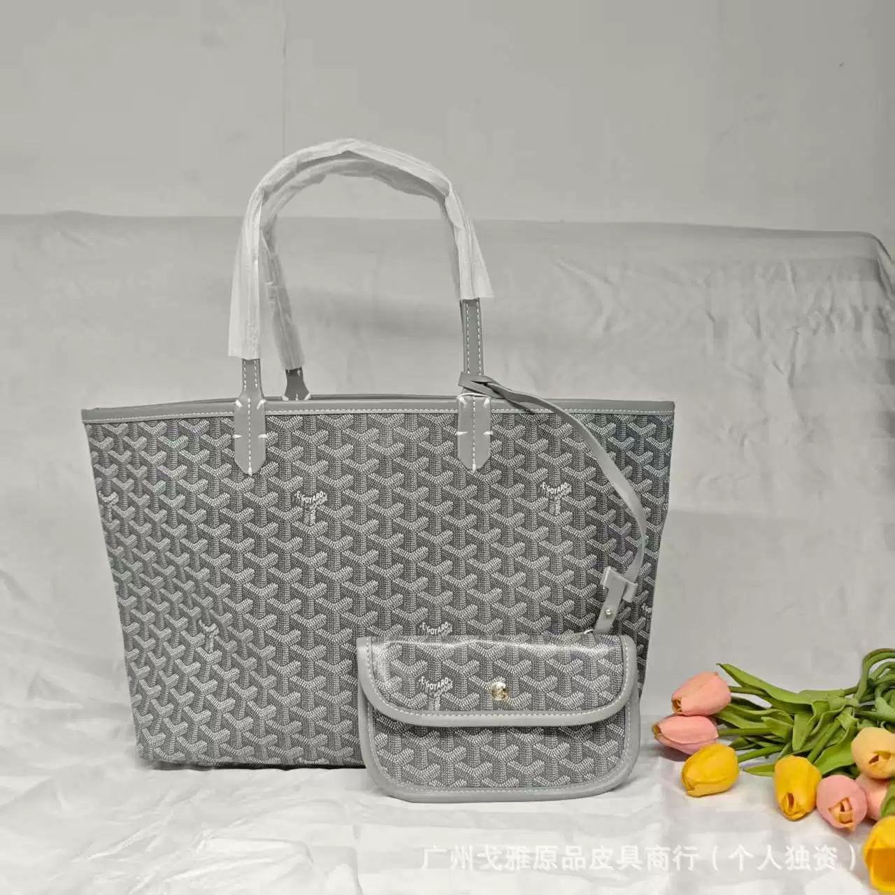 Сумка-тоут Goyard Goya, женская средняя 48×15×26 см, рисунок «собачья клетка» (шеврон), на одно плечо