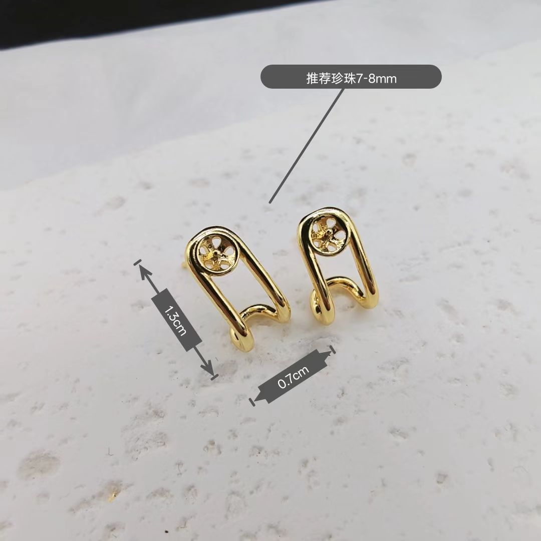 Perla de alta sensibilidad 925 agujas de plata 18k chapadas en oro pendientes huecos accesorios de material femenino fábrica al por mayor