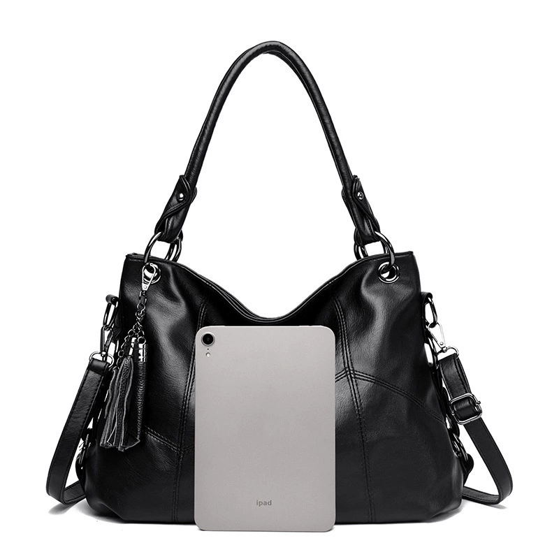 Handheld polyurethane capacious bag