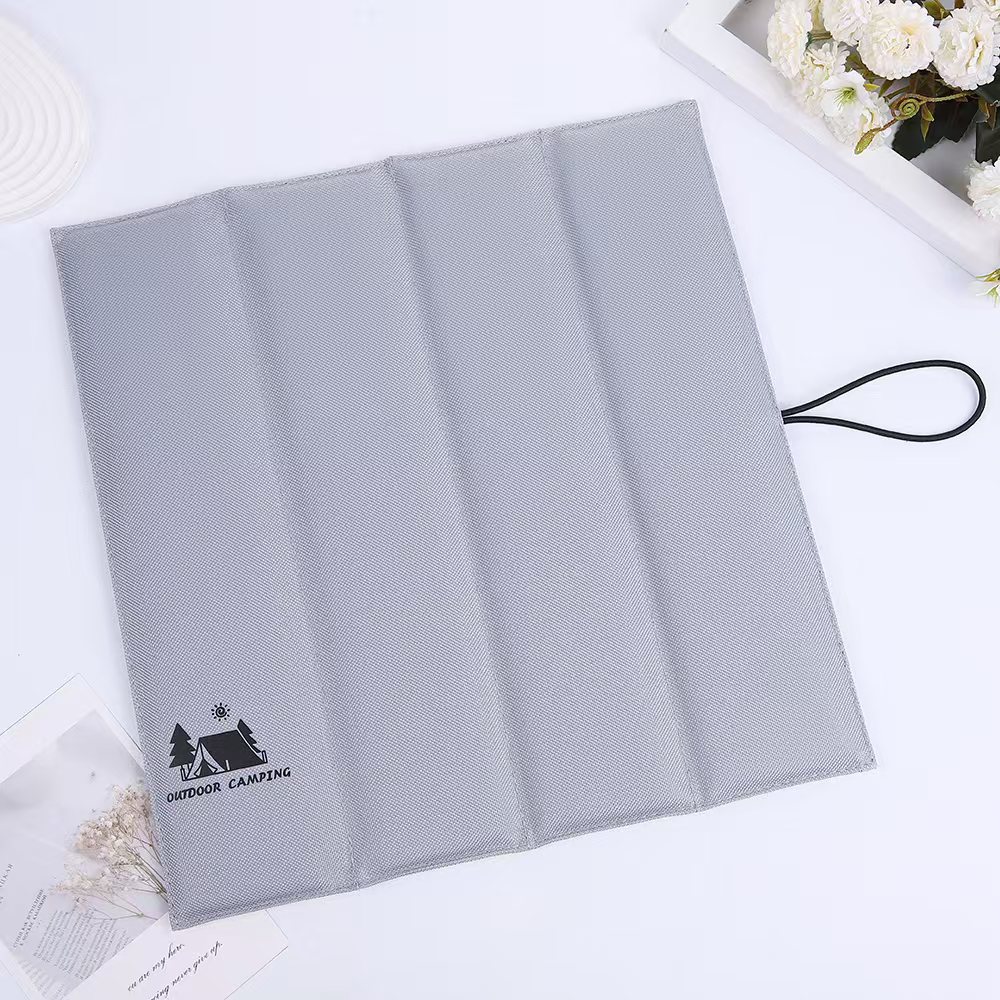 屋外ポータブル折りたたみ小型クッション芝生断熱防湿マット旅行ファッションキャンプ登山防汚フロアマット