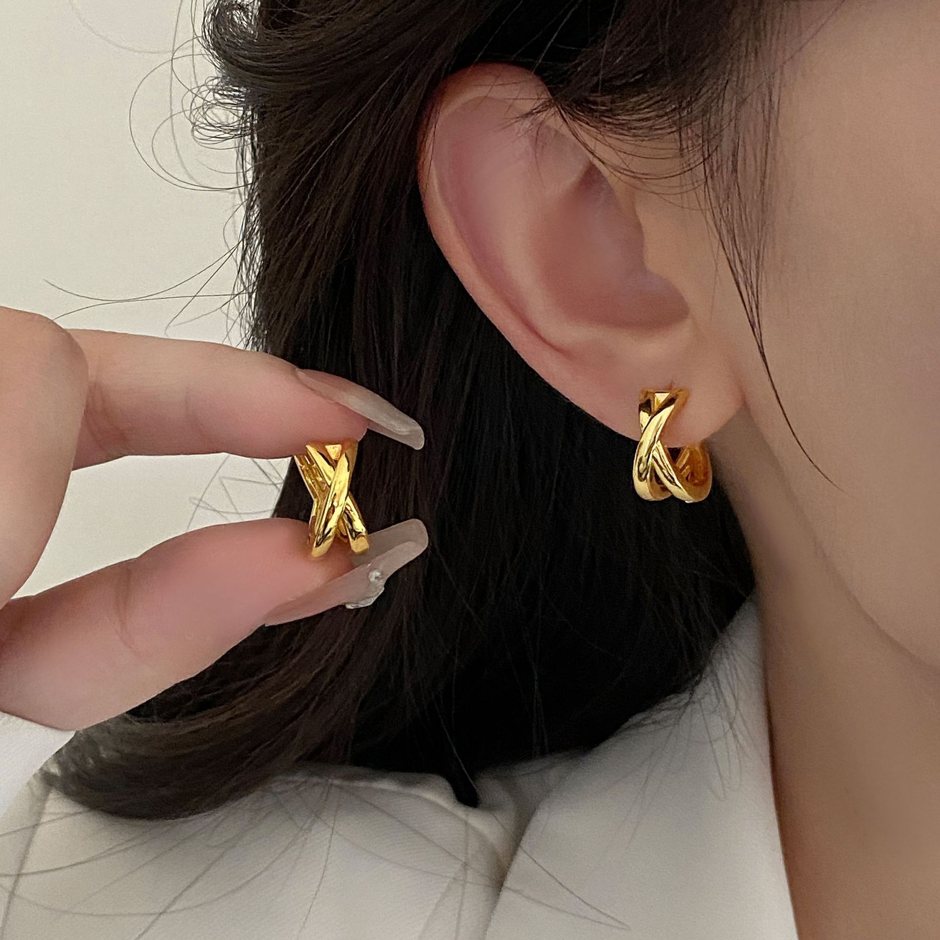 新品設計款交叉耳環輕奢風女 時尚冷淡風歐美風氣質耳飾配件批發