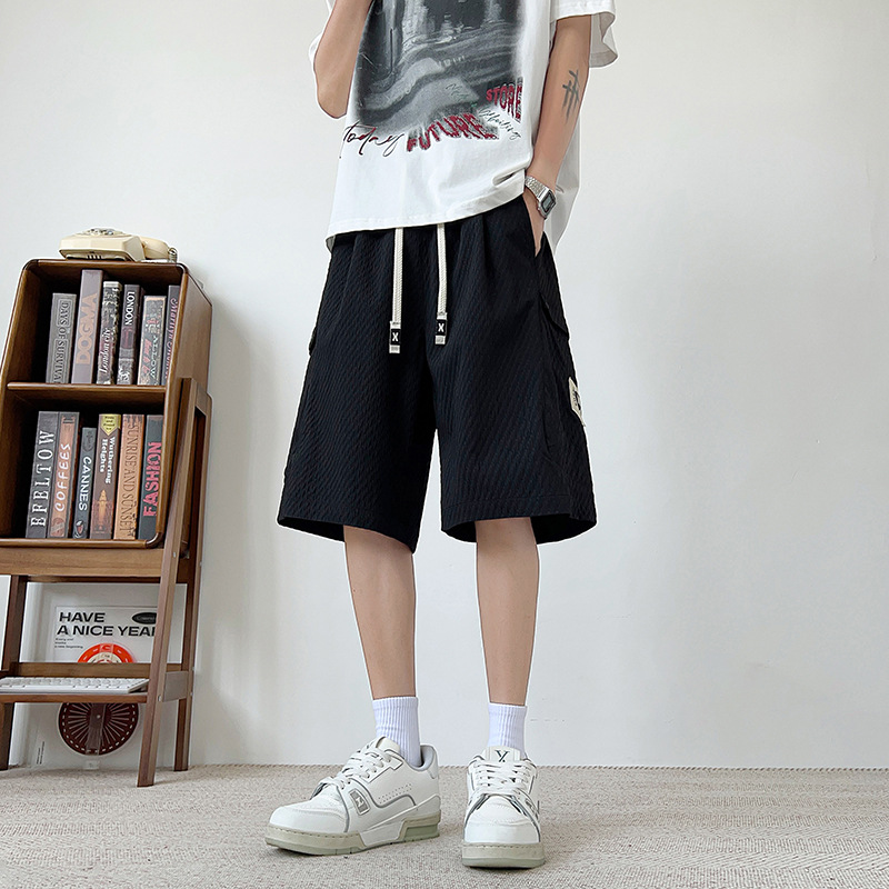 검은색
