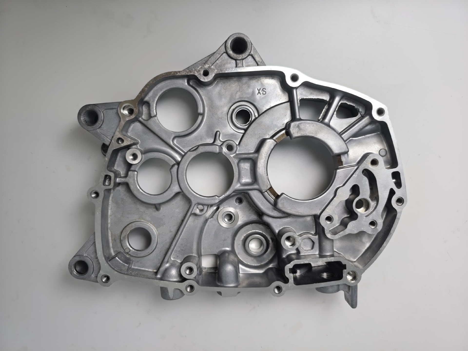 Xindazhou Benpiaoyue Weiwutian Sdh110-16A19A Left and Right Crankcase Cnc Machining Motorcycle Parts