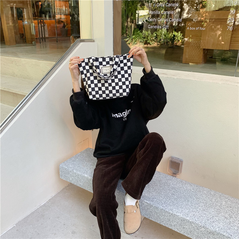11261 Corduroy checkered hand-held bento Bag, ins Artistic Retro Mommy Bag, small carrying bag for going out, lunch box bag undefined