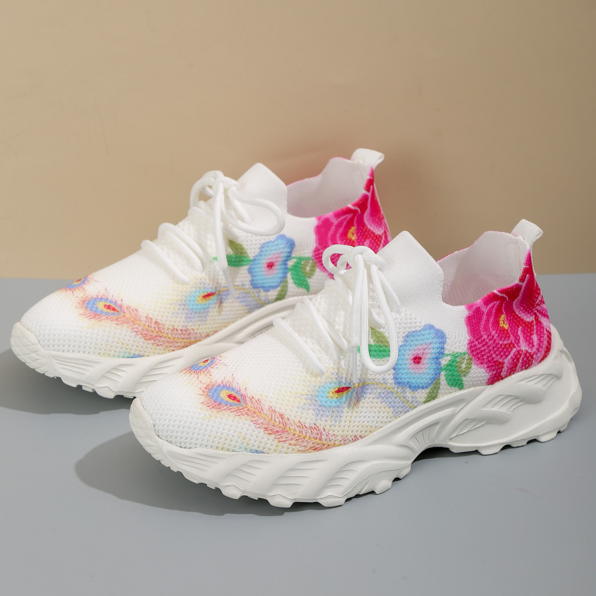 Suole arcobaleno nuovo colore moda femminile con una corrispondenza completa di scarpe sportive casual scarpe da donna in rete_voghion.com