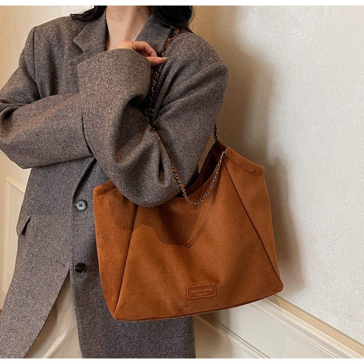 Suede Effect Chain Strap Slouchy Tote Bag 31