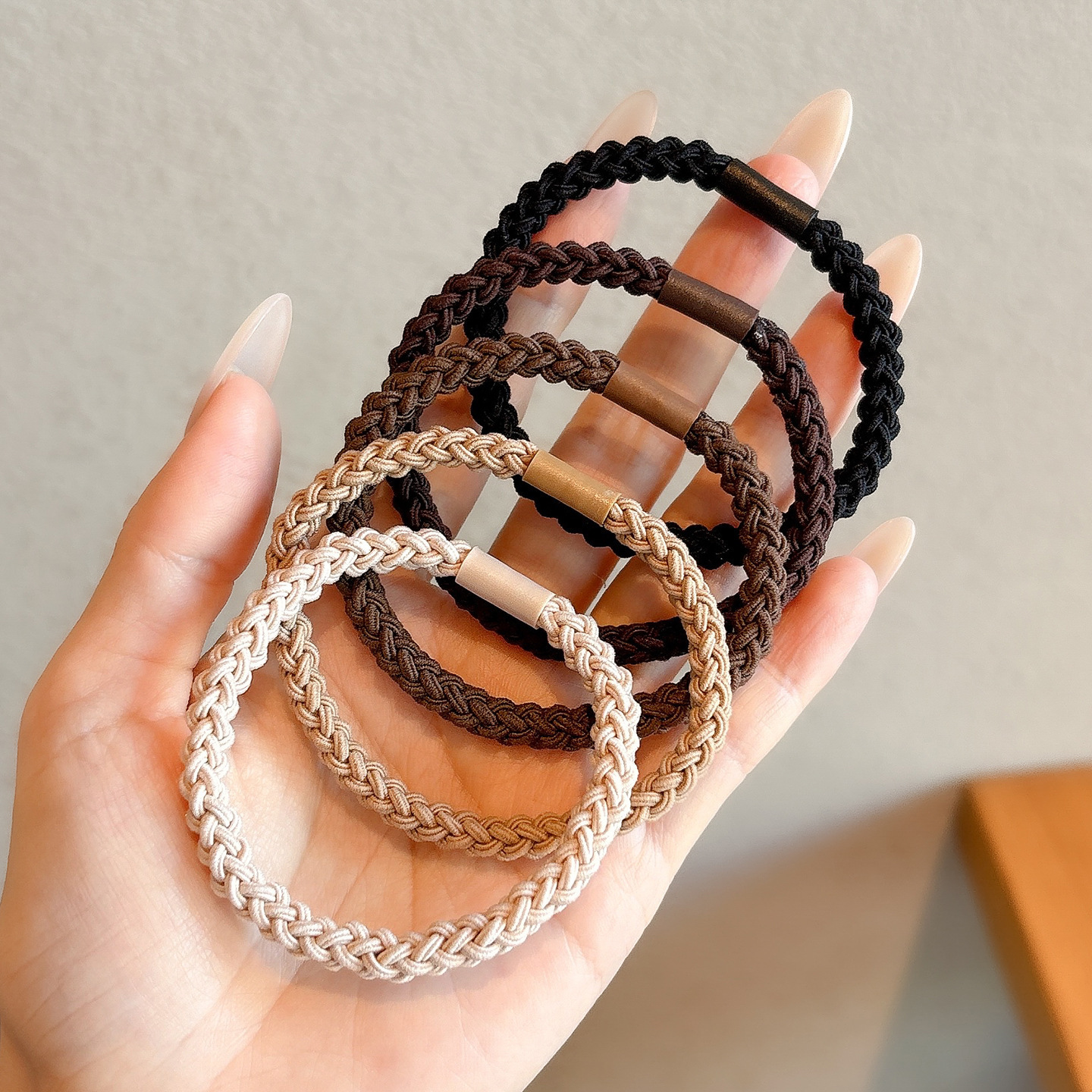 Coletero elástico sencillo de nuevo estilo 2026, banda para el pelo pequeña sin costuras para mujer, suave para el cabello, sujetador de cola de caballo.