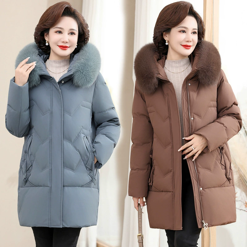 Мама Зимний пуховик для пожилых женщин утолщенные теплые модные куртки 2024 новый зимний воротник из лисы