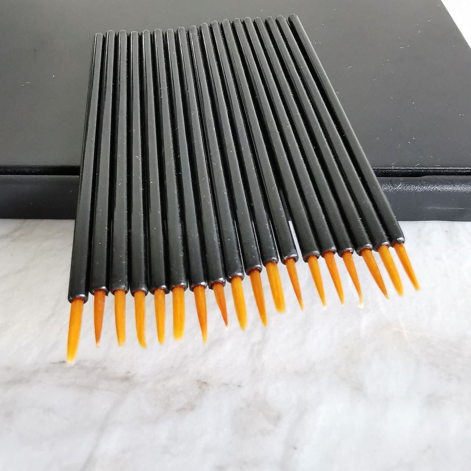 Fine Eyeliner Brush Outlining Lip Brush Eyeliner Brush Liquid Eyeliner Brush Pointed Brush Sponge Nylon Brush
