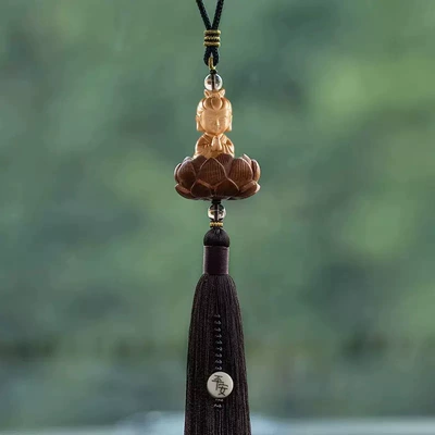 Interior Decoration Car Hanging Decoration: Car hanging - guanyin-style-coffee-color-pendant