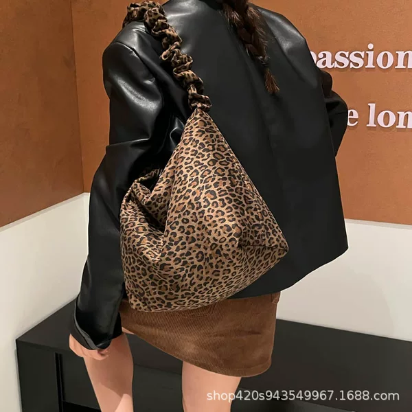 Pleated Drawstring Retro Leopard Print Bag for Women 2026 New Casual Large Capacity Suede Leopard Print Shoulder Crossbody Bag