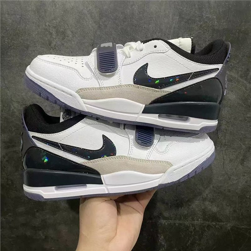 Putian AJ312 low-top blue and black laser basketball shoes, unisex, simple, niche, trendy, for school and casual wear Putian AJ312 low-top blue and black laser basketball shoes, unisex, simple, niche, trendy, for school and casual wear