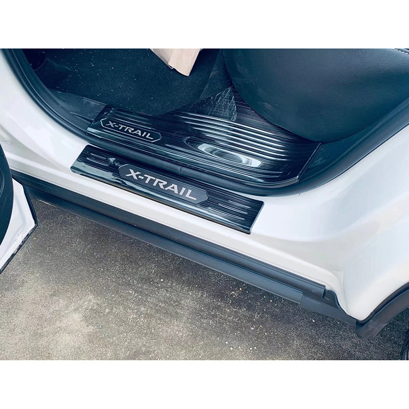 Suitable for 22-25 Models of Nissan X-Trail Rogue Japanese Version Interior and Exterior Rear Guard Panels Tailgate Guard Panels for Automobiles