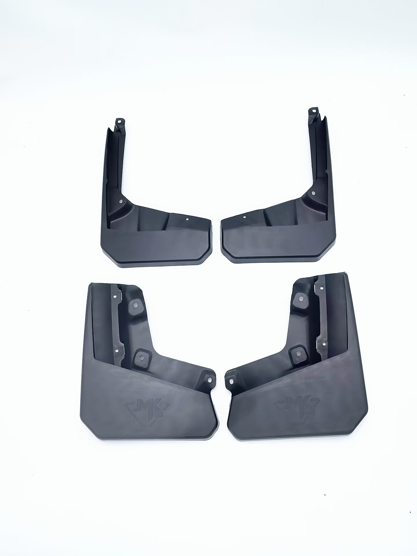 Aplicable a la venta transfronteriza de neumáticos de automóviles de alas de dragón de plata para viajeros, suministro de comercio exterior y distribución