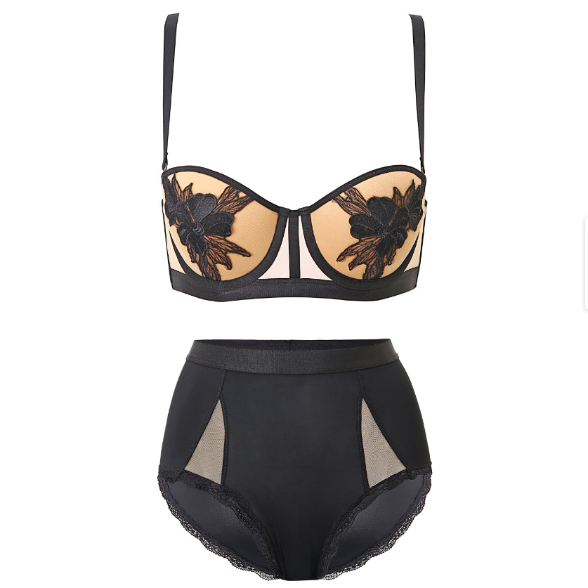 Ensemble de soutien-gorge sexy brodé en dentelle, support en acier, haut fin et bas épais, sous-vêtements froncés, taille haute, nouvelle collection_voghion.com