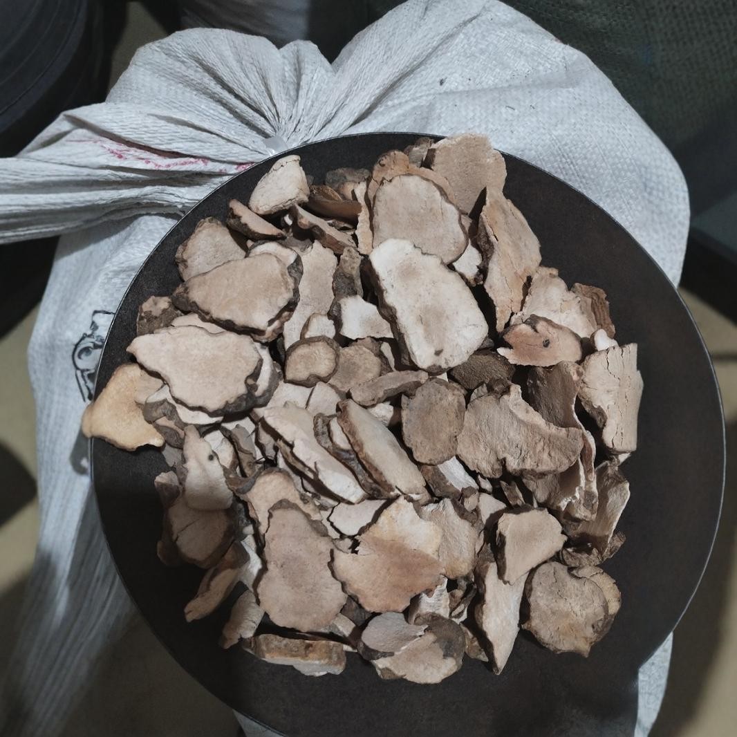 Tu Fu Ling Dried Smilax Root Slices 500g Hunan Origin for Soup and Tea specifications