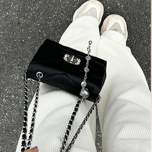 High-end armpit bag for women 2024 new transfer bead chain small bag exquisite black fashion shoulder bag for women