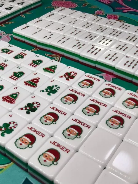 Cross-Border American-Style Mahjong Factory Acrylic Three-Layer Acrylic Mahjong 32mm Four-Layer Big Red Santa Claus