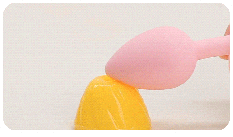 Silicone Anal Plug Set, 4-Piece Progressive Sizes with Pink Jewelled Base — detail image 9