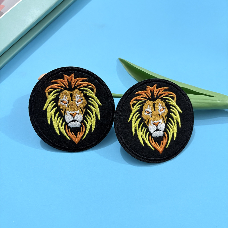 威猛卡通狮子头布贴电脑绣花补丁贴布熨烫款衣服装饰贴圆形徽章仔