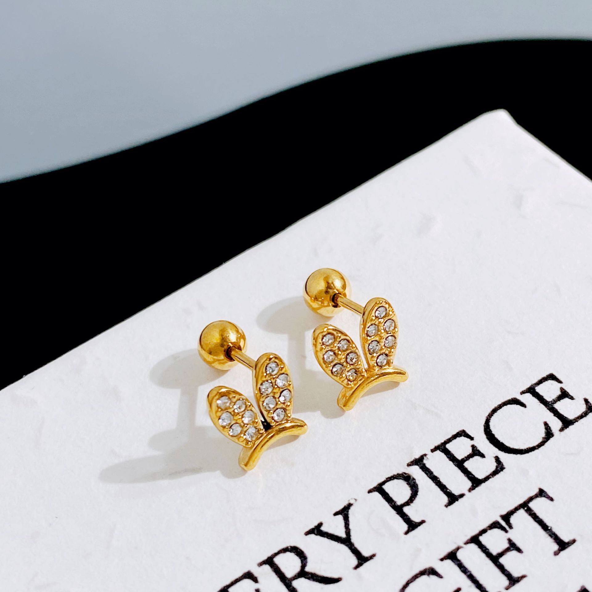 Ear Studs Classification 1 Pair Quantity 1 Pair Sweet Heart Shape Inlay Titanium Steel Zircon Ear Studs
