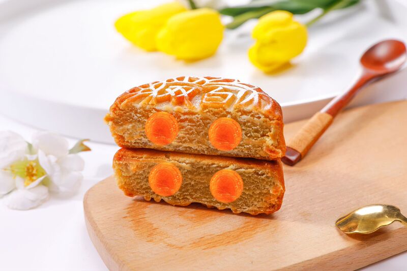 中秋の広式月餅の伝統的なばら売りの多味の双卵黄蓮蓉の赤い豆の五仁の伝統的な古い月餅の卸売り|undefined
