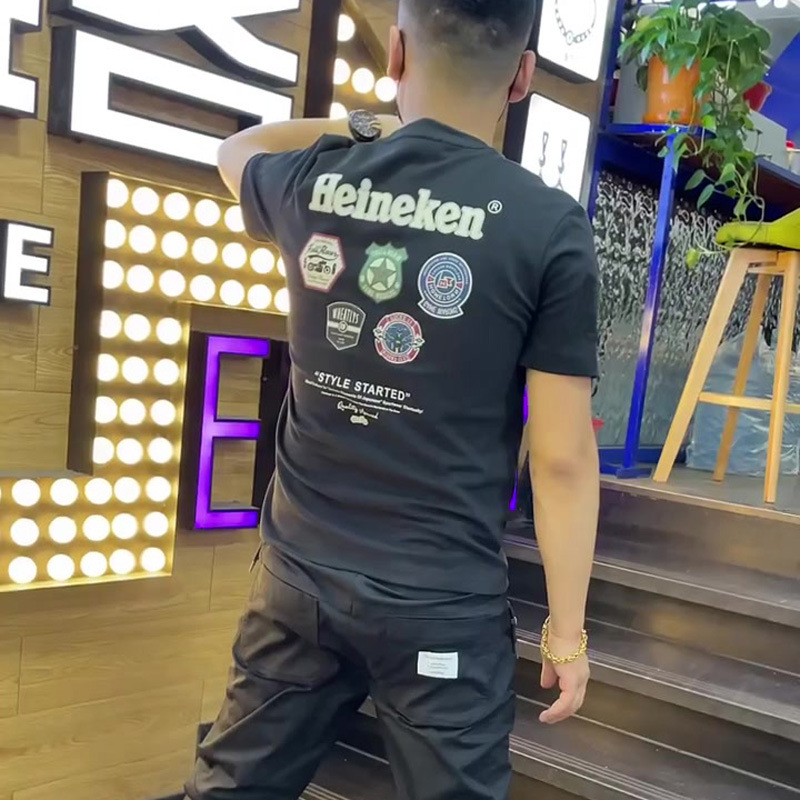 Nouveau et beau hommes rue façonnage à manches courtes à la mode marque réseau rouge T-shirt décontracté polyvalent col rond bas_voghion.com