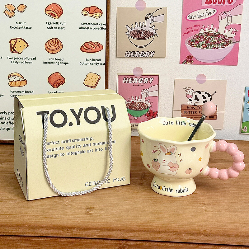 Taza de cerámica Taza de alto valor Regalo de cumpleaños femenino Taza de regalo de mano Taza de agua para parejas caseras Taza de café para maestros