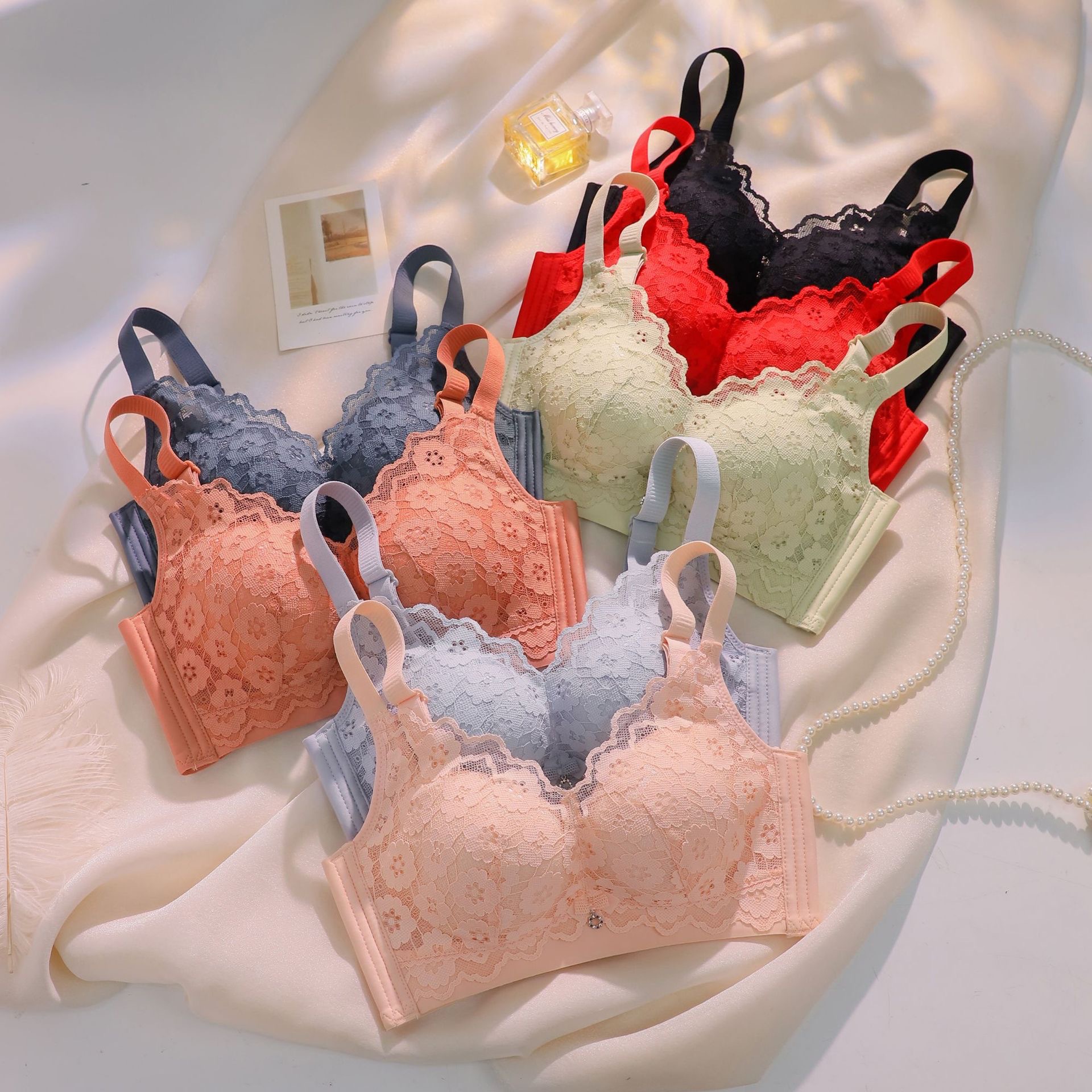 內衣女特厚5CM小胸顯大無鋼圈蕾絲文胸舒適透氣收副乳調整型胸罩
