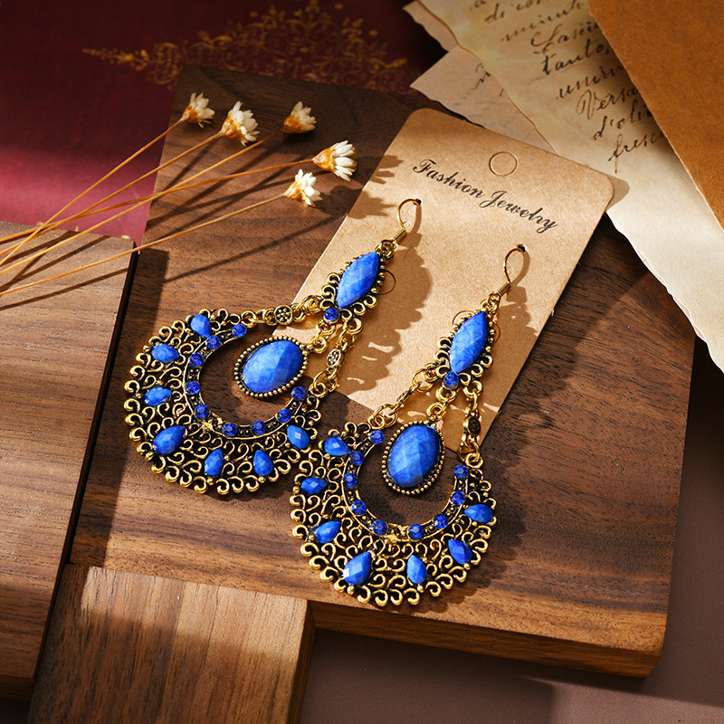 Fashion Water Drop Ethnic Style Hollow Long Earrings Diamond-studded Alloy Earrings display picture 2