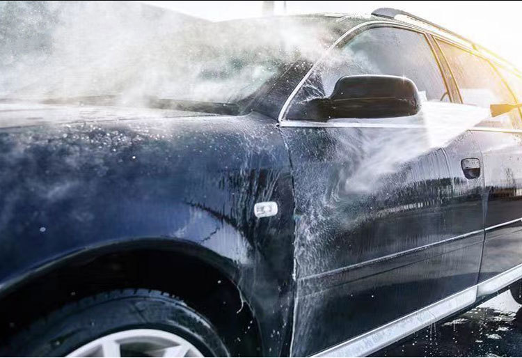 Car wash water wax white car High foam cleaning cleaning agent car brush car liquid strong decontamination car Butler cleaner