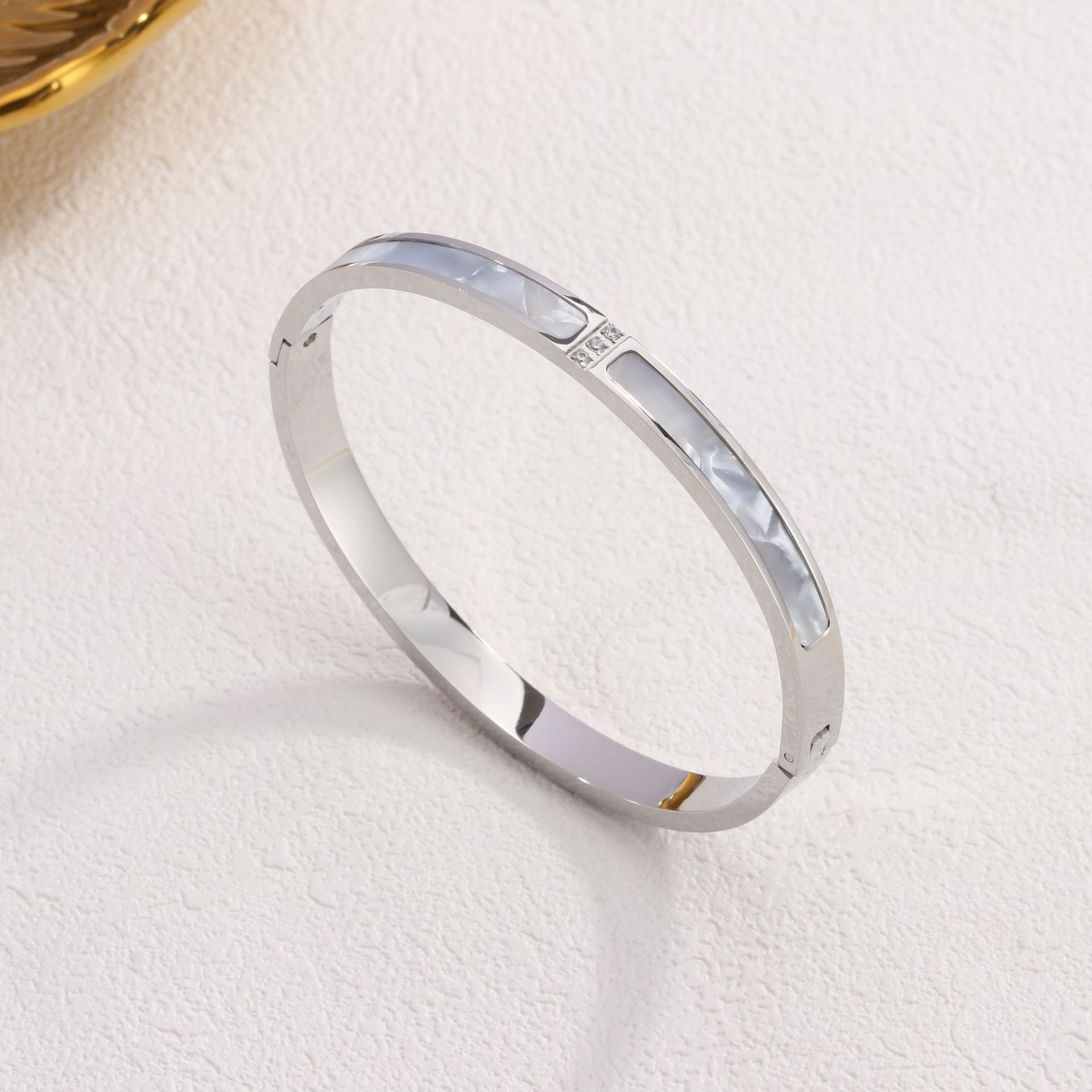 38 쉘 팔찌 스틸 색상