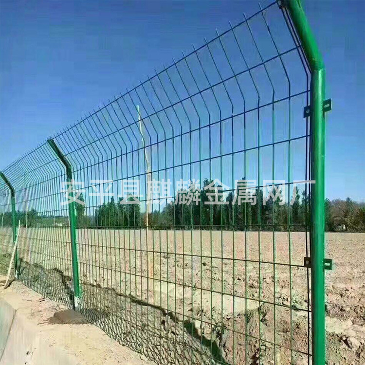 双边丝护栏网圈地养殖网浸塑铁丝网光伏高速公路防护围墙双边护栏