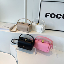 �n�泱���r�и߼���С����Ů�¿�2025�羳�μ�б����|��б���