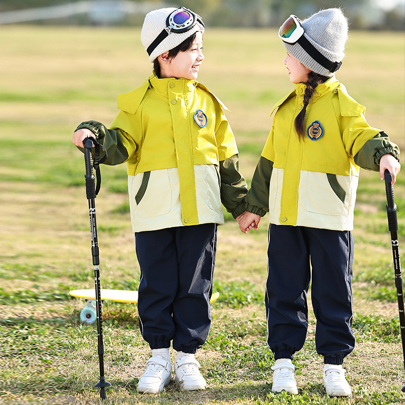 Primary school uniform autumn/winter windbreaker three-piece set green class uniform sports suit kindergarten uniform autumn/winter clothing