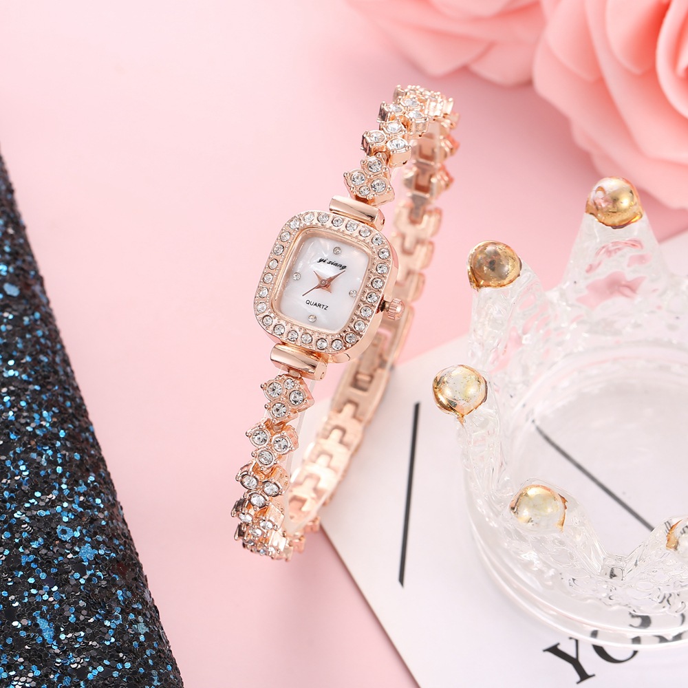 Estilo coreano nueva moda reloj de mujer pequeño cuadrado reloj de mujer diamante pequeña pulsera fritillary temperamento reloj de cuarzo de lujo