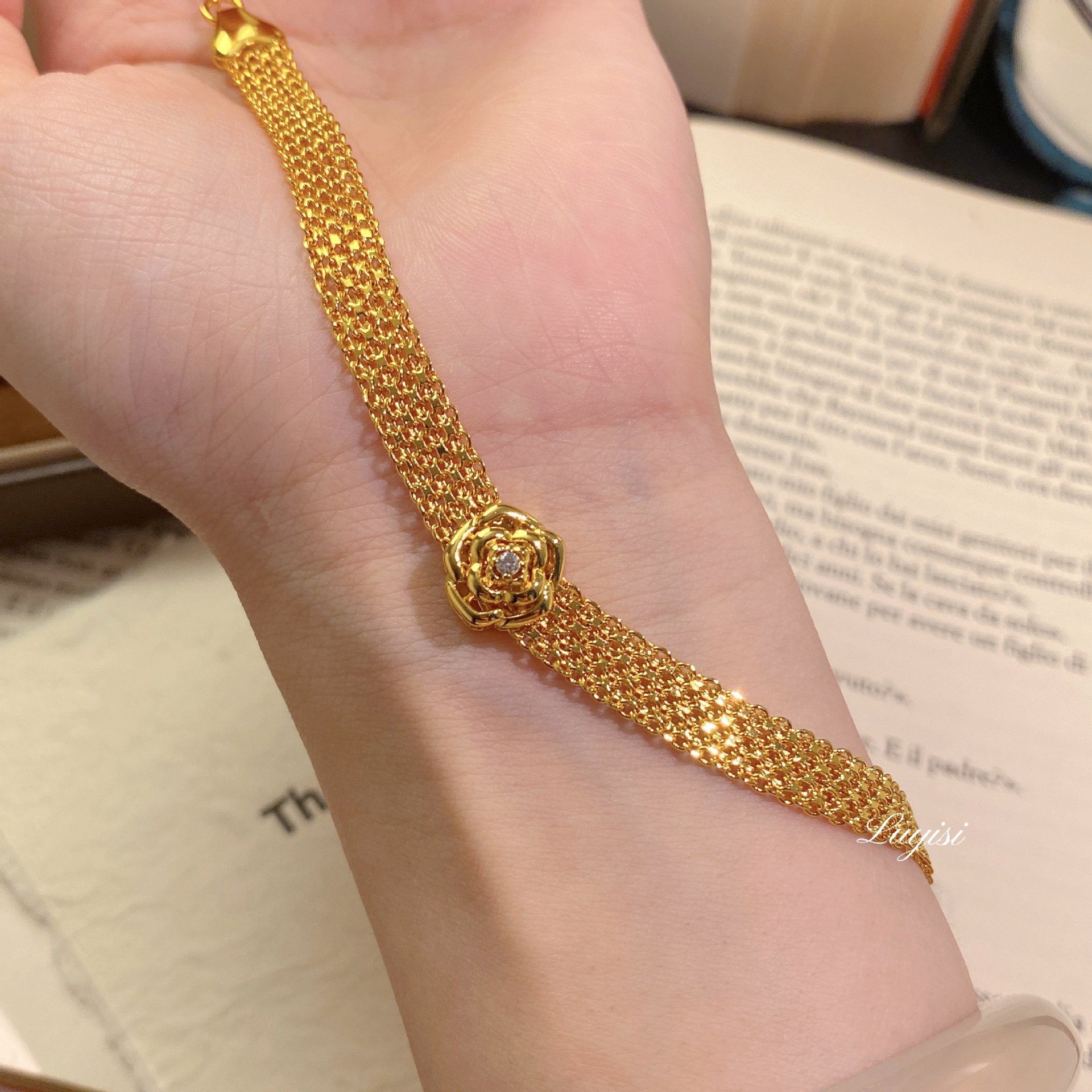 Italian Accessible Luxury Milanese Watch Strap Rose Bracelet Retro Simple Satin Ribbon Diamond Camellia Wristband for Women