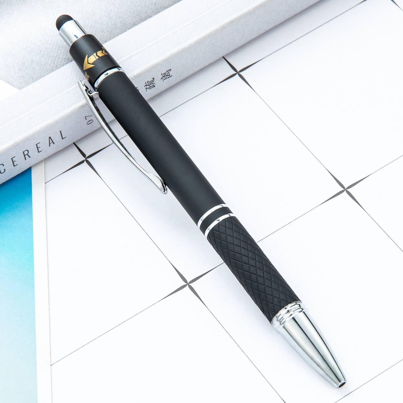 Presione bolígrafo de pantalla táctil para imprimir logotipo de los estudiantes para escribir regalos bolígrafo publicitario giratorio bolígrafo descompresor al por mayor