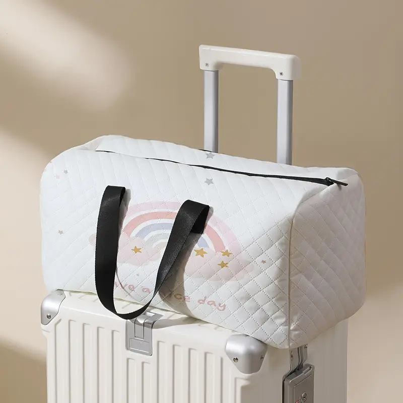 跨境卡通手绘彩虹字母户外大容量旅行包带鞋隔层便携式收纳行李包