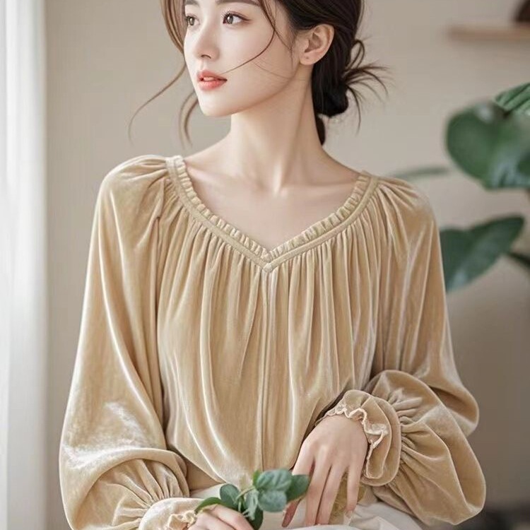 Unique, Chic and Beautiful Tops Are Popular This Year, Beautiful, Light, Luxurious, Age-Reducing and Stylish Apricot Gold Velvet Shirts for Women in Spring Unique, Chic and Beautiful Tops Are Popular This Year, Beautiful, Light, Luxurious, Age-Reducing and Stylish Apricot Gold Velvet Shirts for Women in Spring