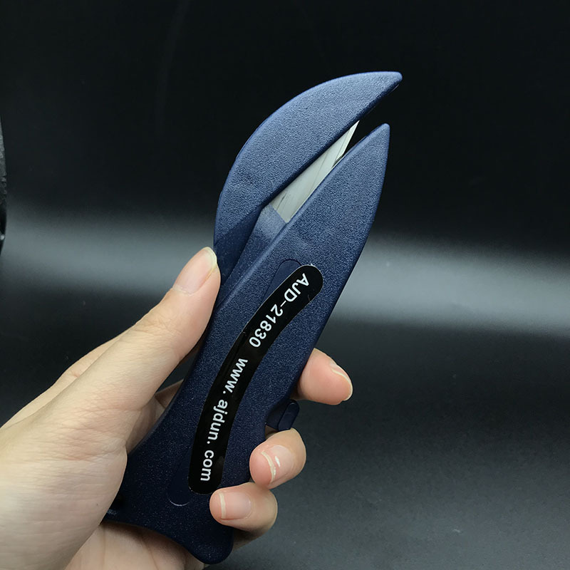 英国FISH食品行业安全刀泡沫打包带缠绕膜切割刀弹簧回弹刀21830