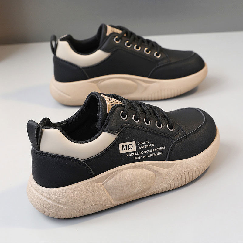 Zapatos ligeros y versátiles para mujeres, estilo de moda coreana, 2025 zapatos deportivos casuales cómodos con base de muffin