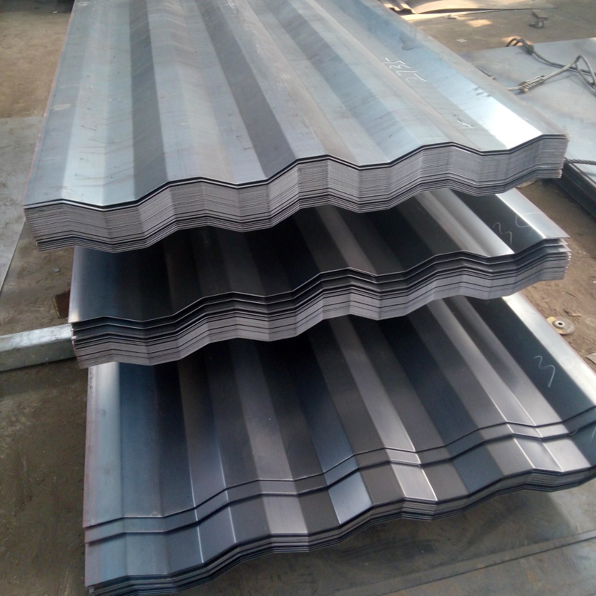 厂家直销1.2mm/1.5mm/1.8mm厚集装箱顶板 波纹板 集装箱瓦楞板