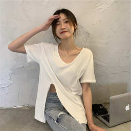 开叉v领短袖t恤女装夏季2022新款设计感锁骨别致上衣服温柔慵懒风