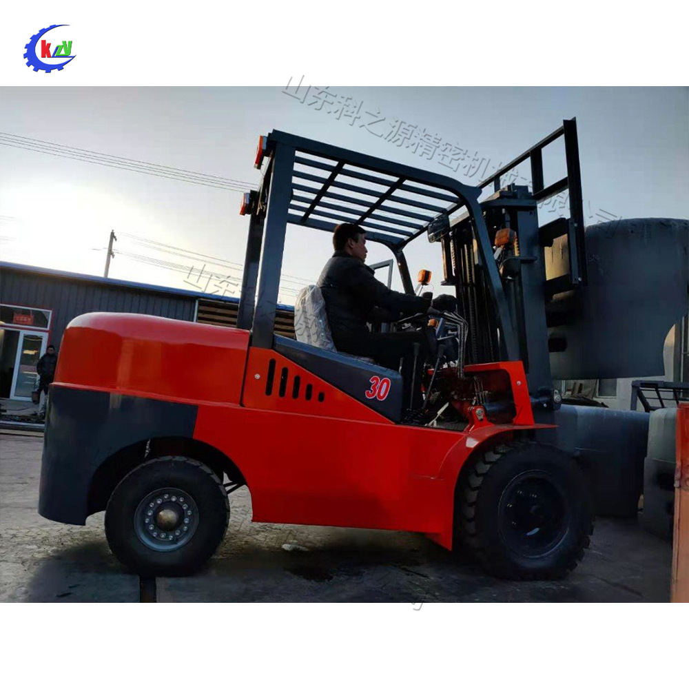 四驱座驾式柴油叉车 装卸货物液力托运装载车 物流运输搬运车