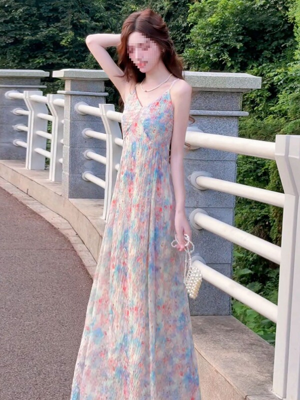 French-Style Pink Floral Suspender Dress for Women, New Summer Style, Perfect for Seaside Vacations, Stunning and Elegant Long Dress
